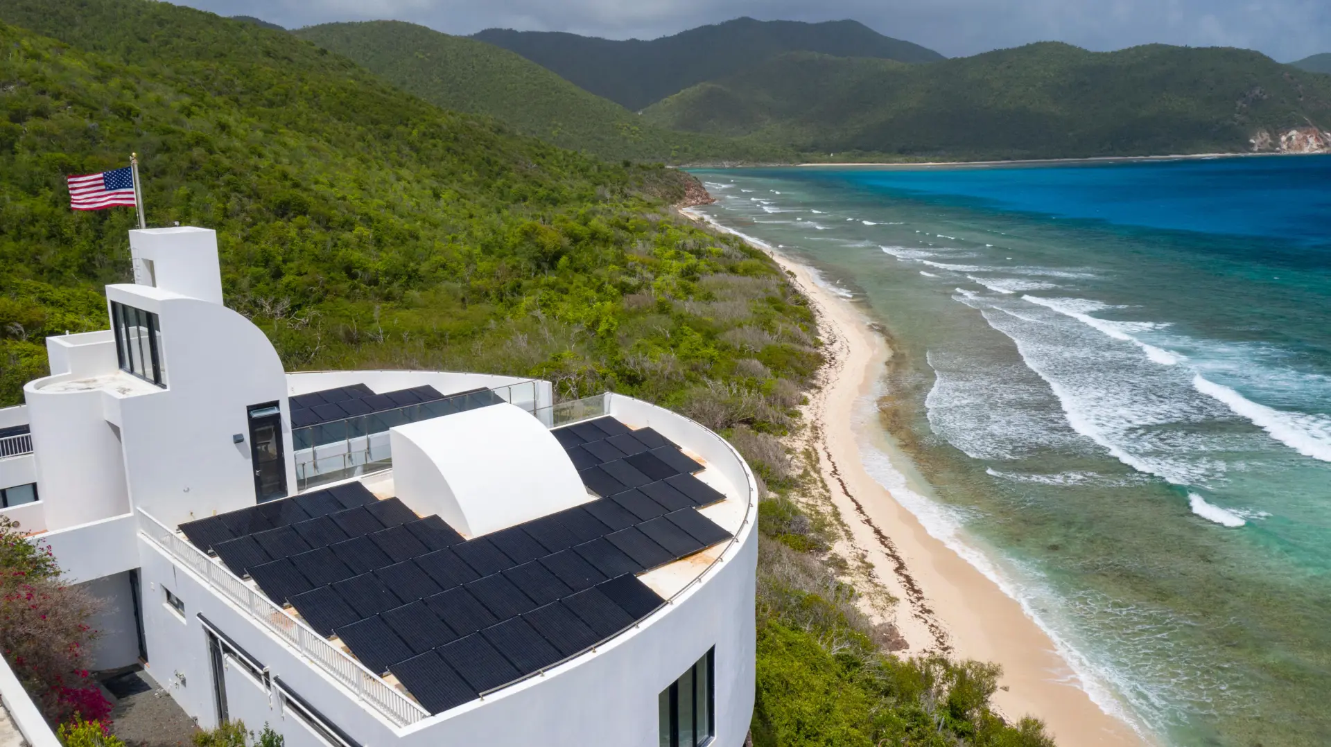 Halfmoon House Shoreline View
